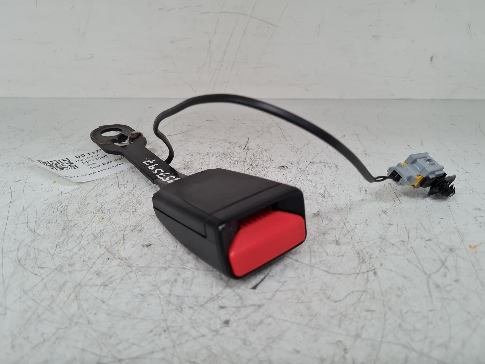 View Auto part Seat Belt Peugeot 208 2015