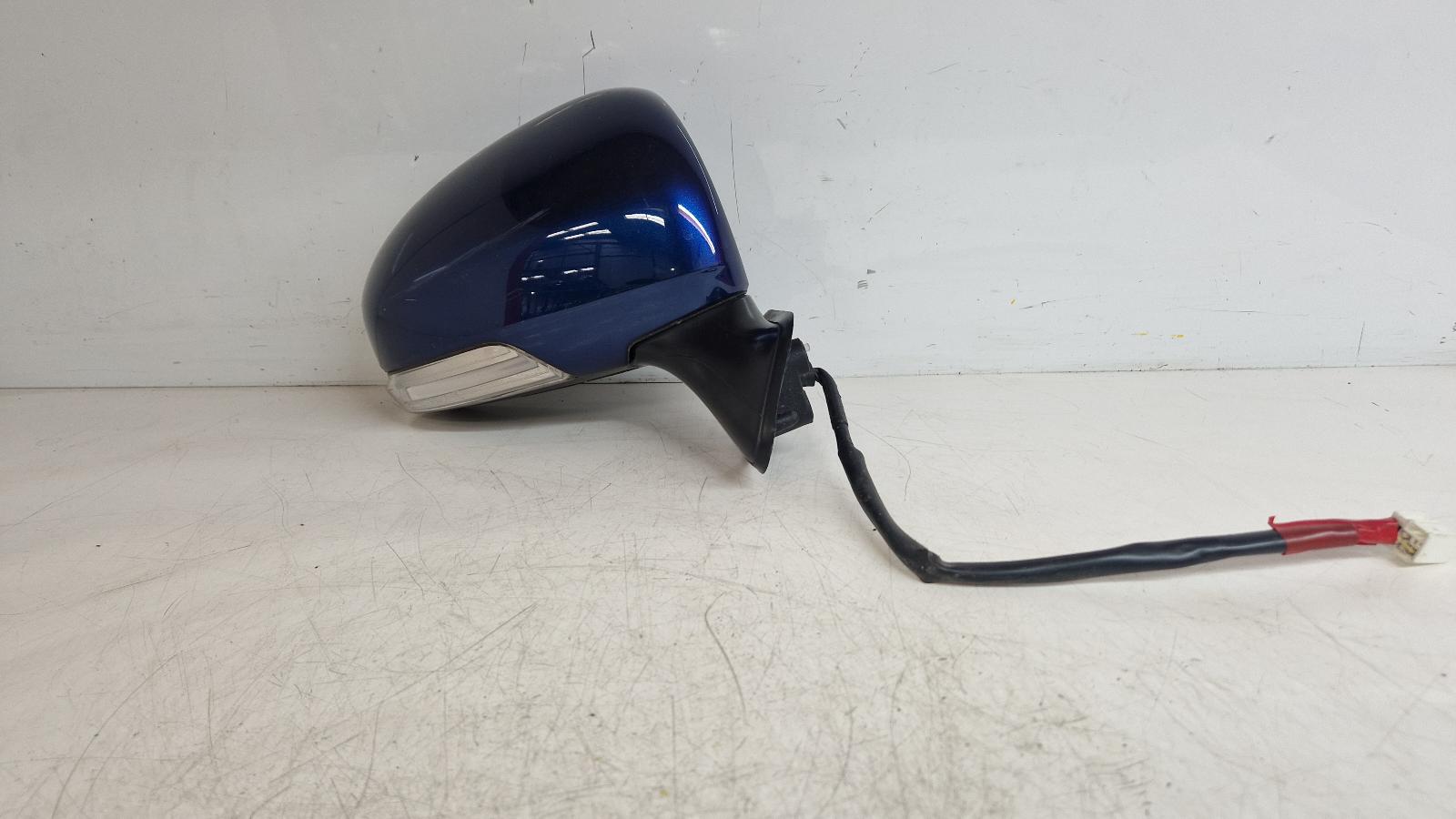 View Auto part R Door Mirror Toyota Prius 2009