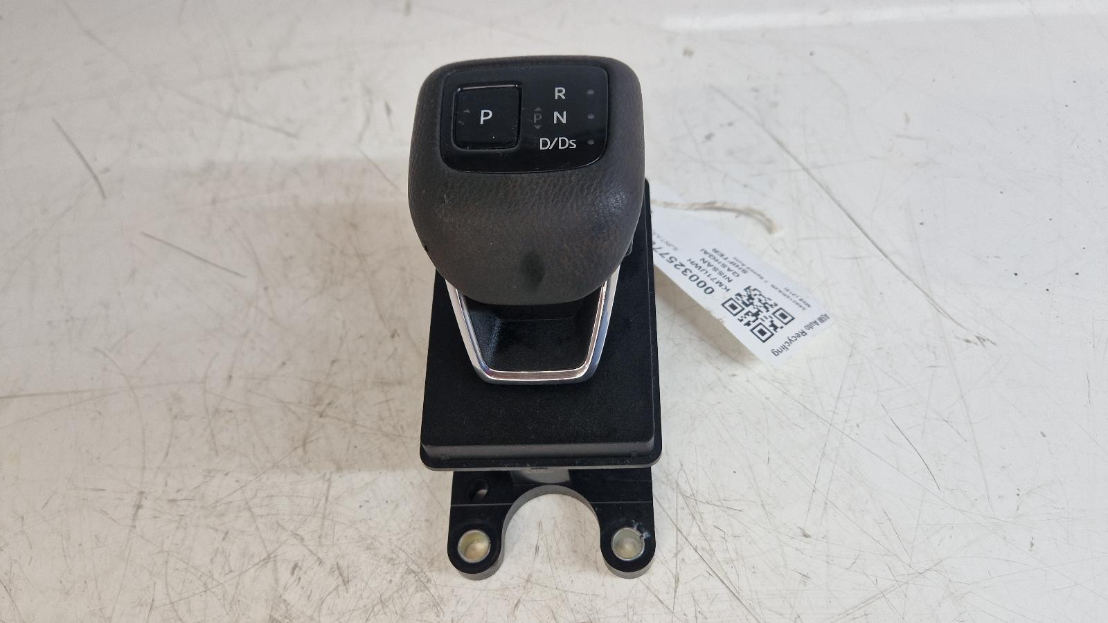 View Auto part Gear Stick/Shifter Nissan Qashqai 2021
