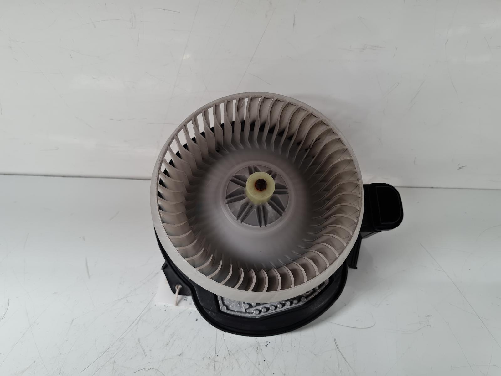 View Auto part Heater Motor/Assembly Jaguar Xf 2016