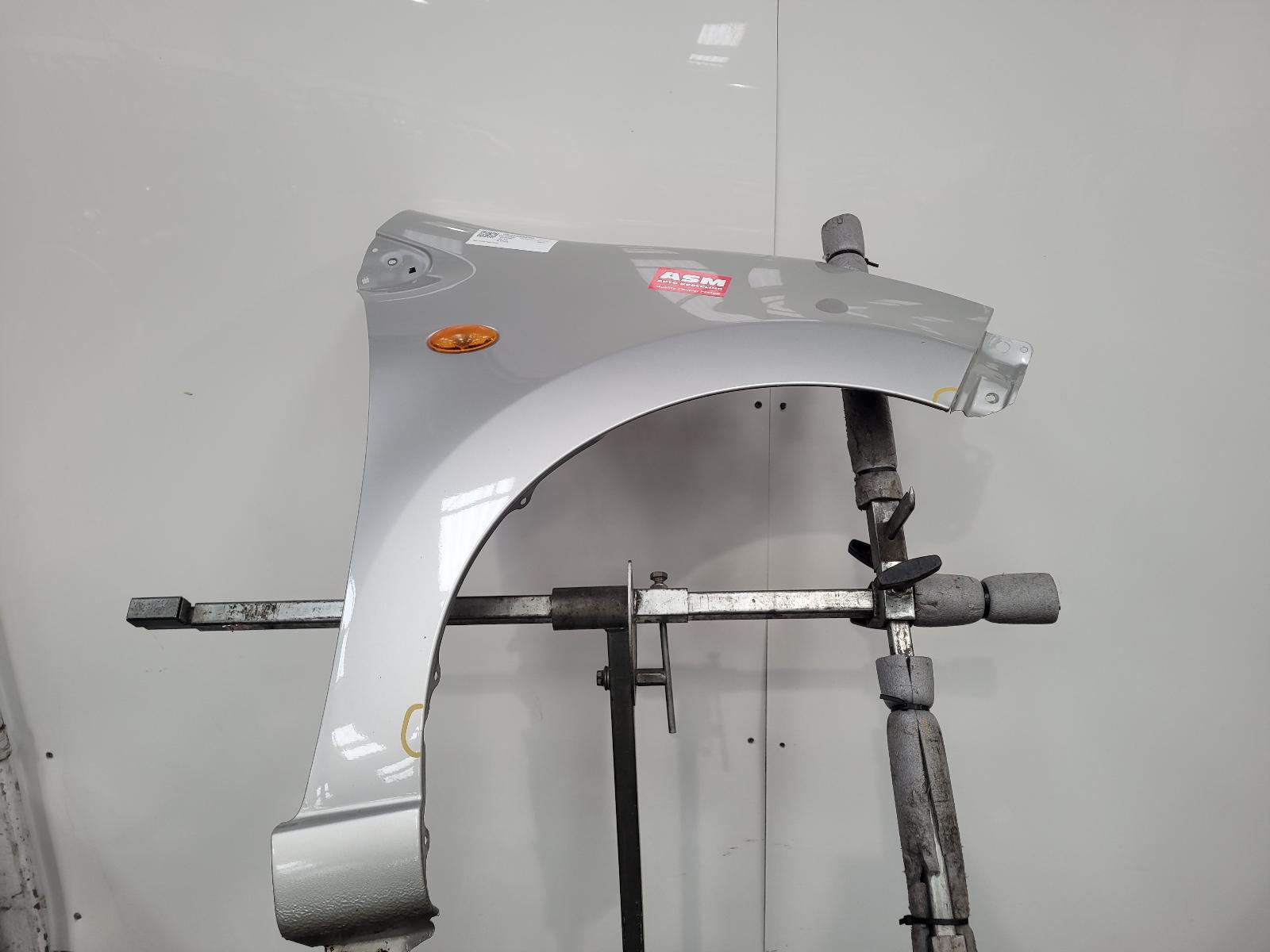 View Auto part R Wing Suzuki Alto 2013