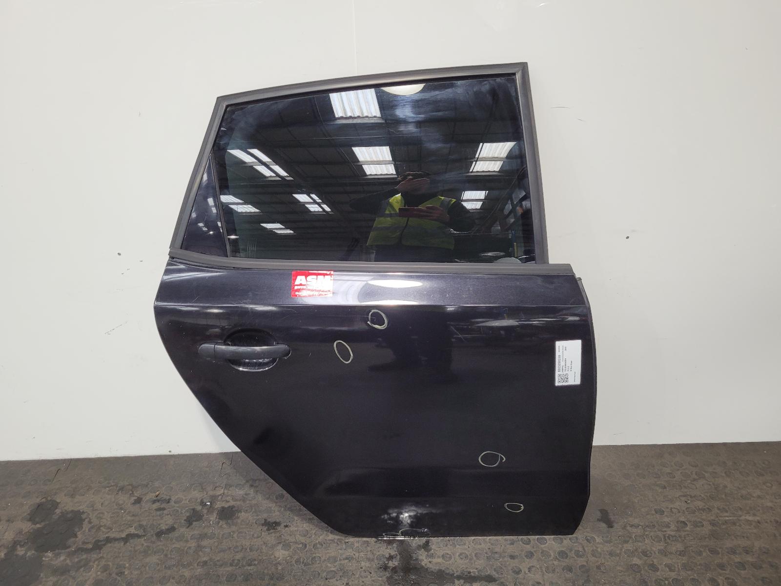 View Auto part R Rear Door Volkswagen Polo 2010