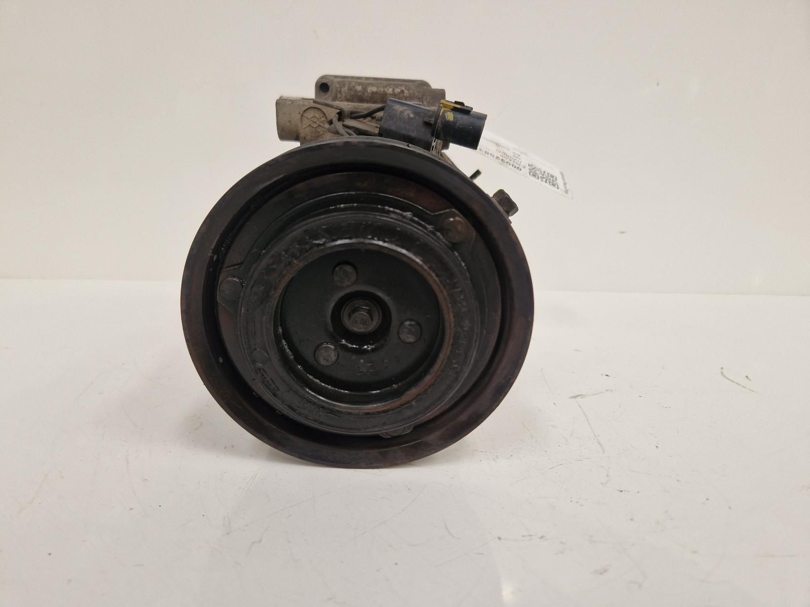 View Auto part Compressor Hyundai I30 2011