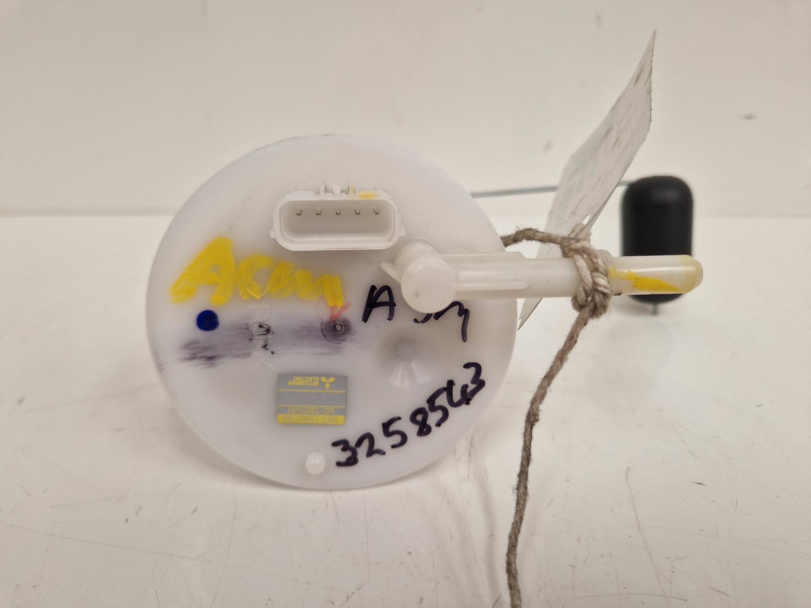 View Auto part Fuel Pump Yamaha Mt-10 2017