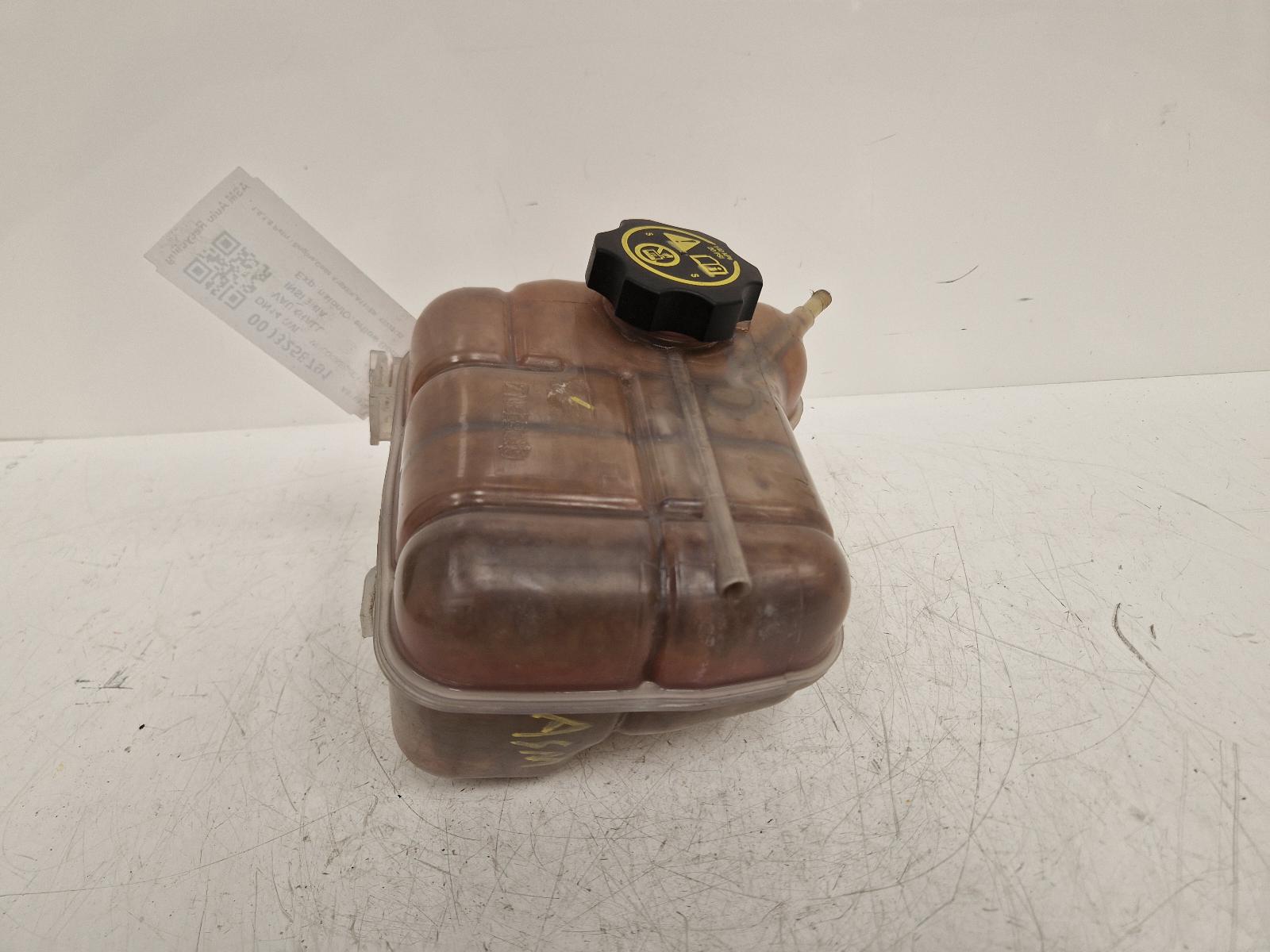 View Auto part Overflow Bottle Vauxhall Insignia 2014