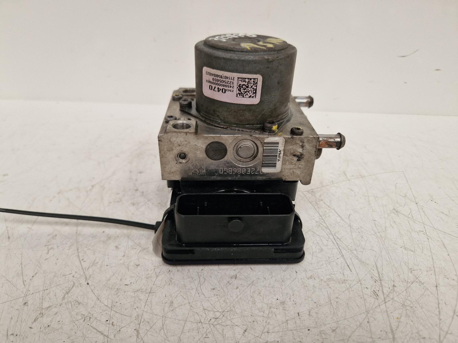 View Auto part ABS Pump/Modulator Vauxhall Insignia 2014