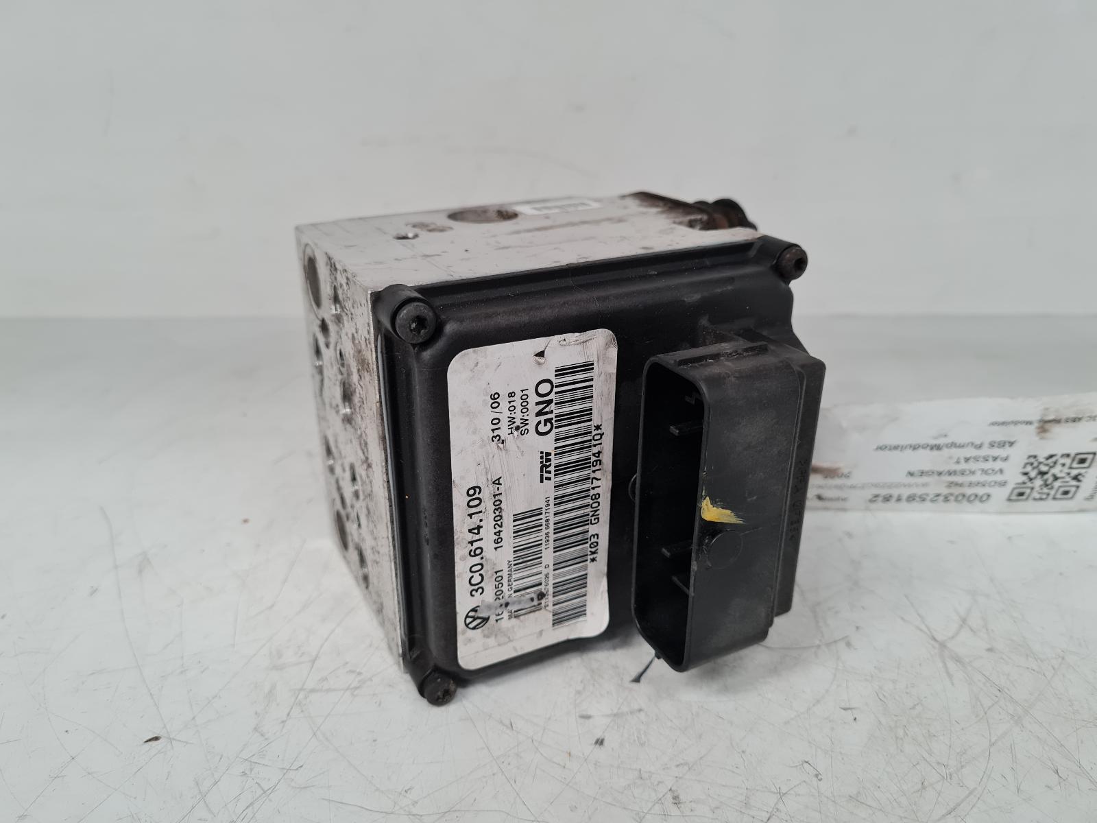 View Auto part ABS Pump/Modulator Volkswagen Passat 2006