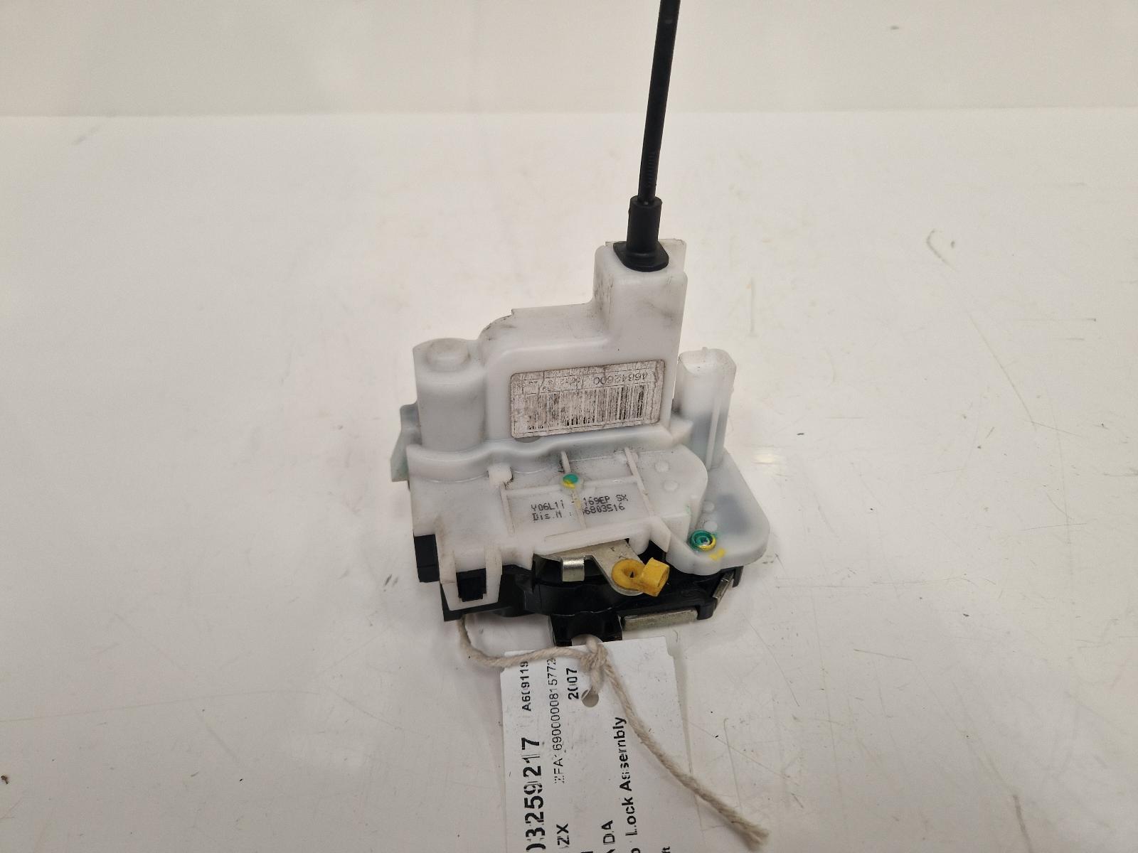 View Auto part Door Lock Assembly Fiat Panda 2007