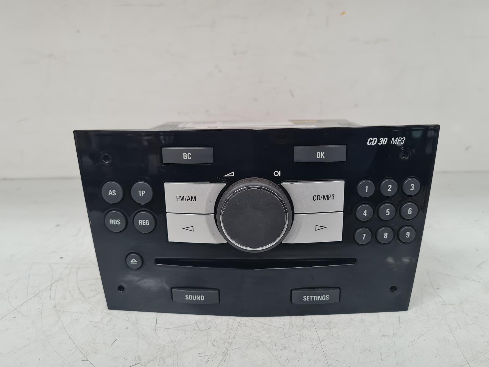 View Auto part A/V Equipment Vauxhall Astra 2007