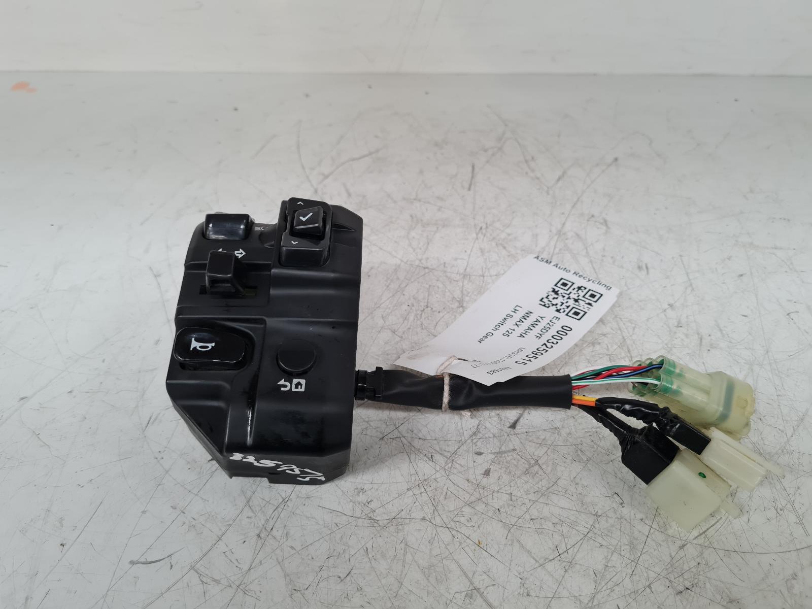 View Auto part LH Switch Gear Yamaha Nmax 125 2025