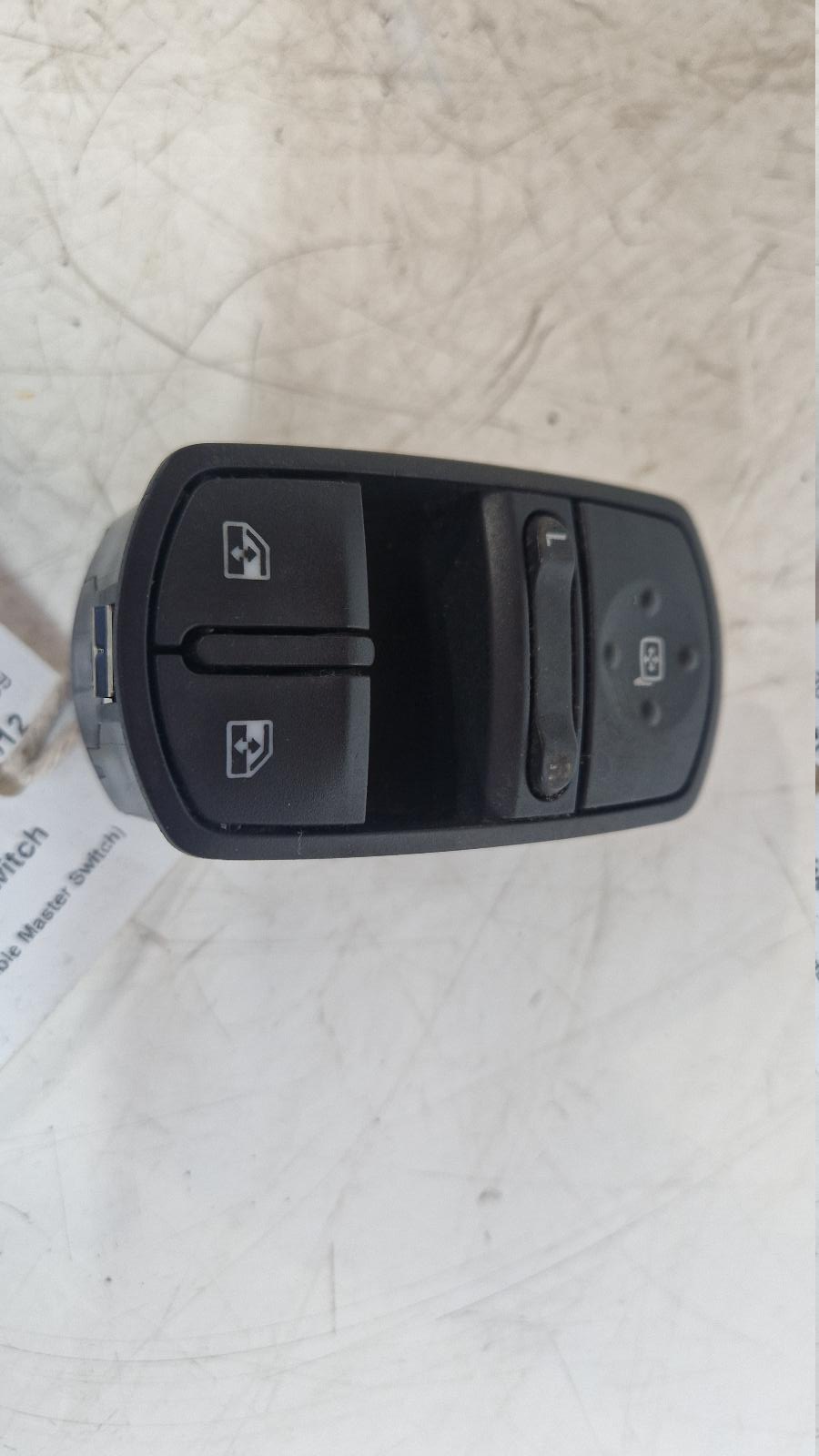 View Auto part Elect. Window Switch Vauxhall Corsa 2012
