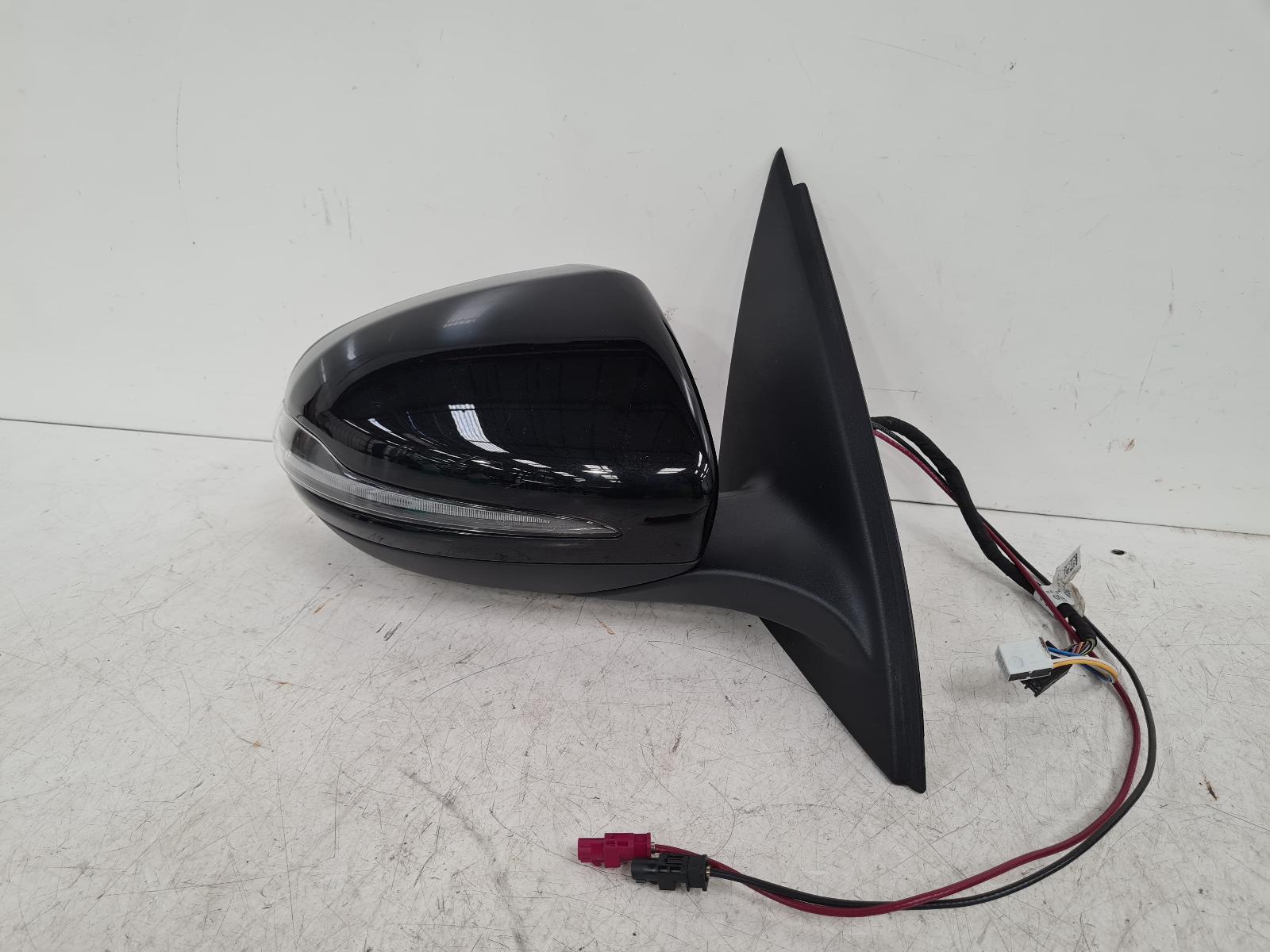 View Auto part R Door Mirror Mercedes Eqc 2023