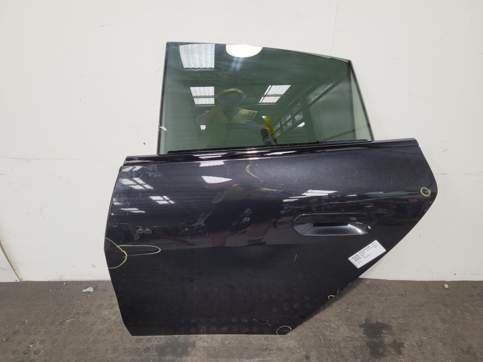 View Auto part L Rear Door Bmw I4 2023