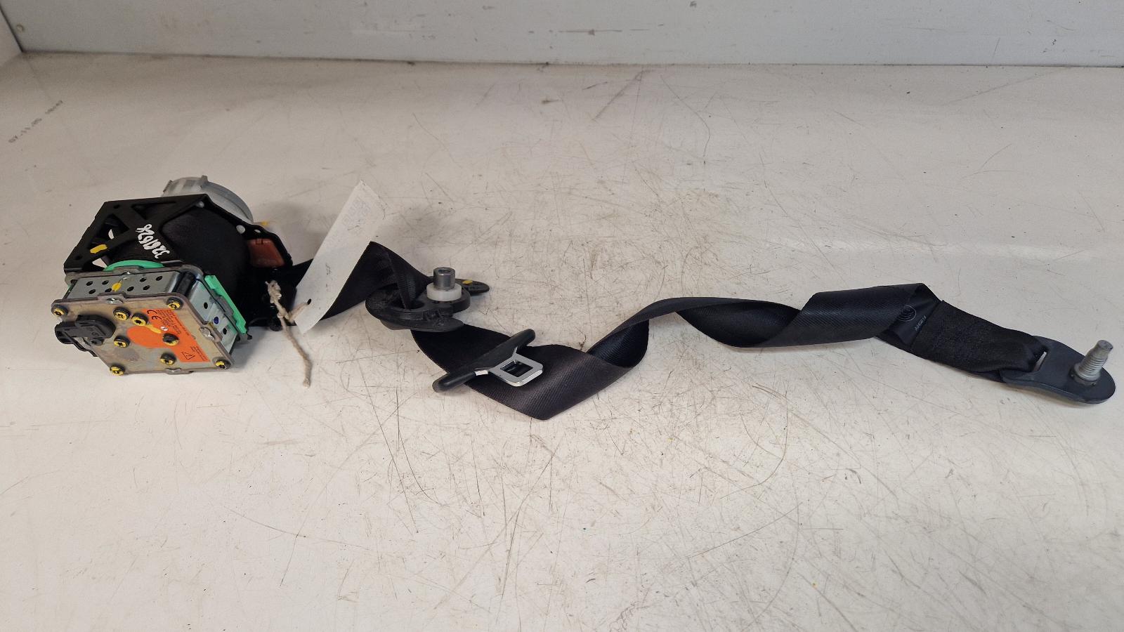 View Auto part Seat Belt Citroen C4 2014