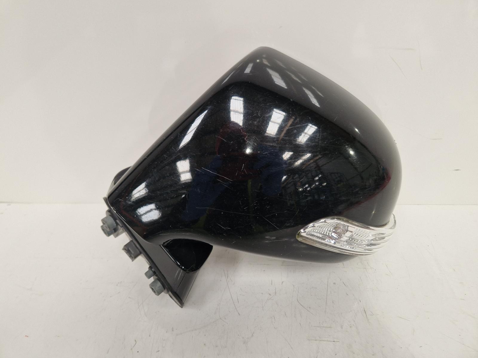 View Auto part L Door Mirror Kia Carens 2011
