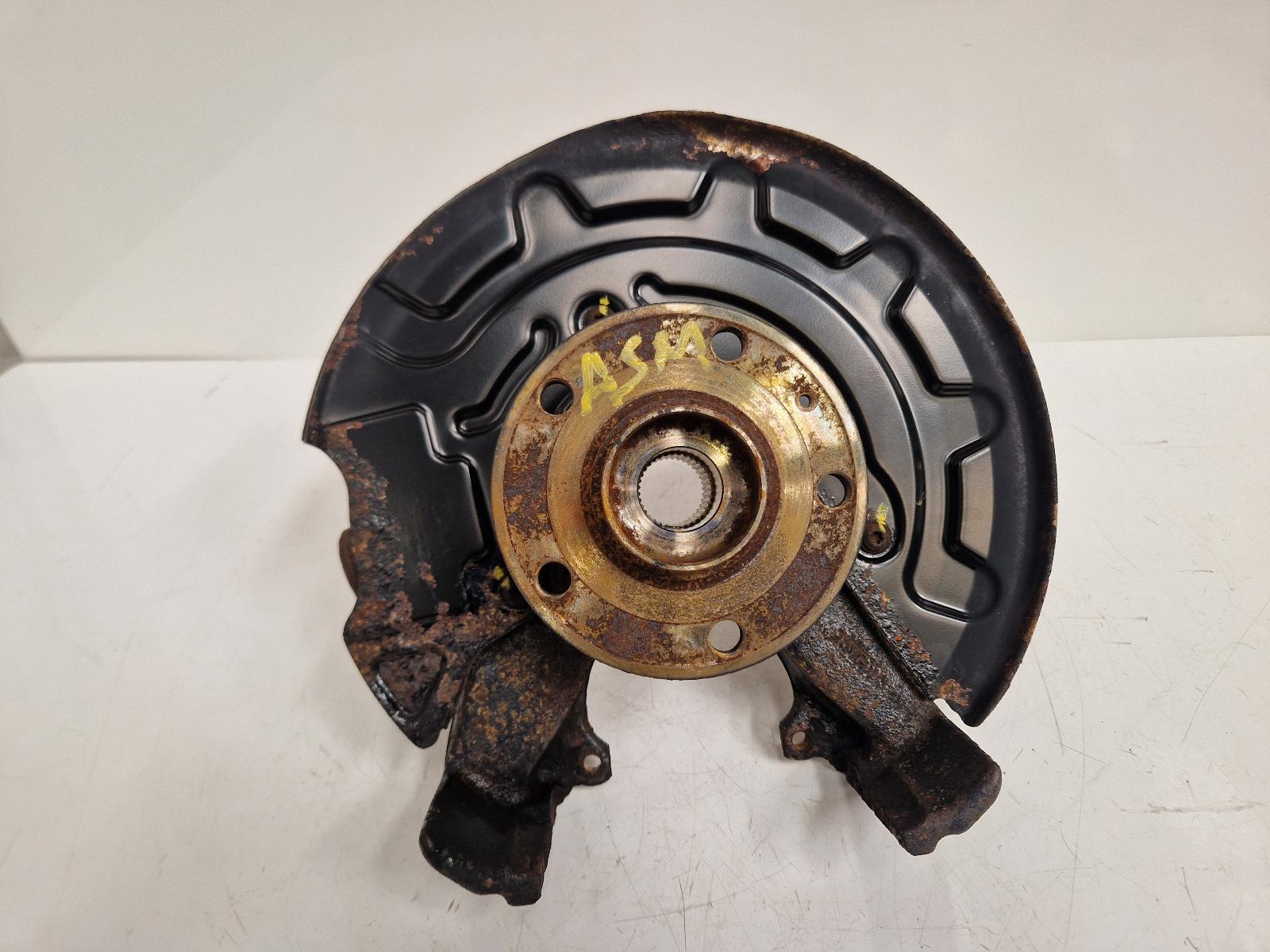 View Auto part RF Hub/Stub Axle Assembly Volkswagen Golf 2019