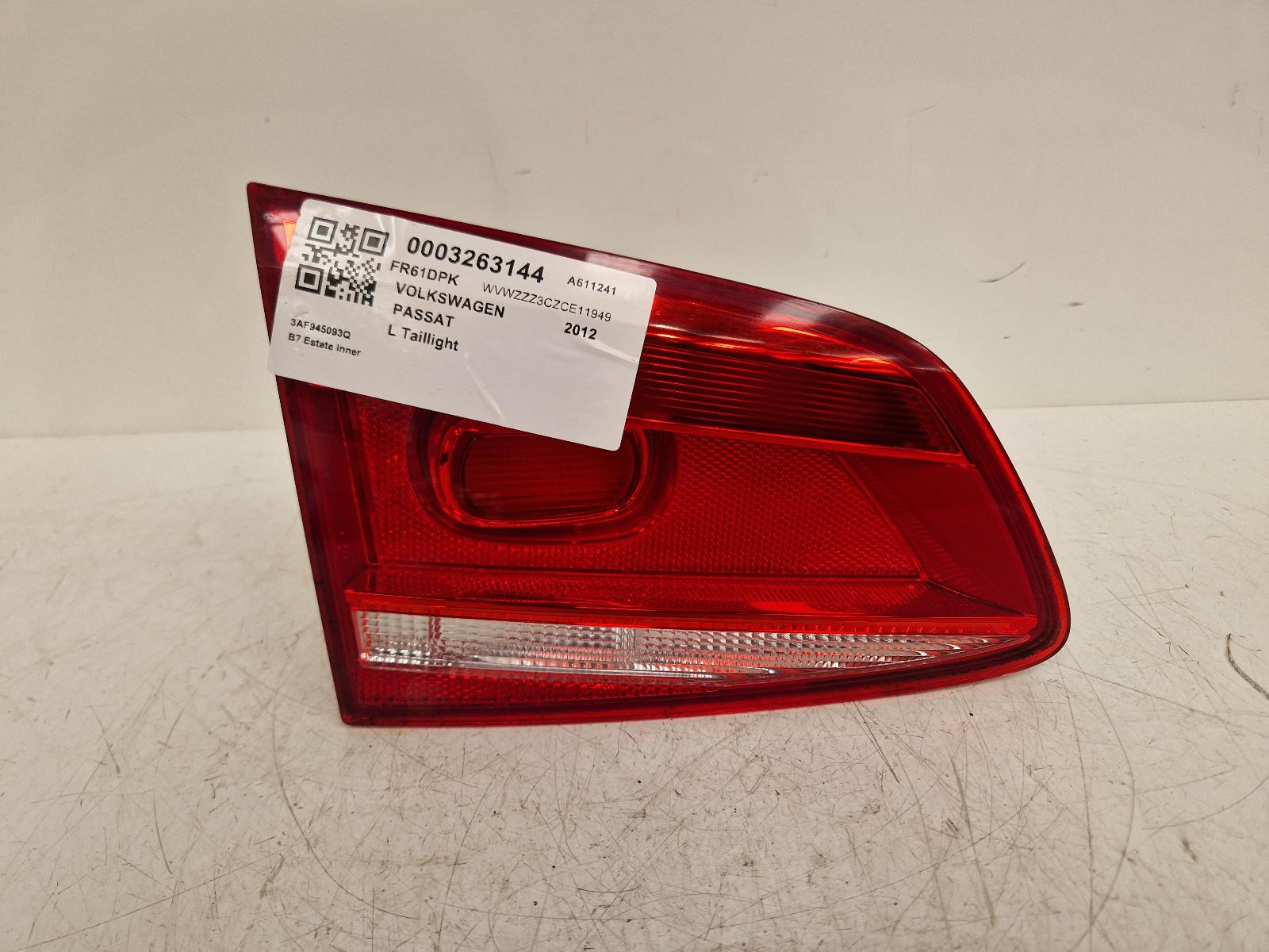 View Auto part L Taillight Volkswagen Passat 2012