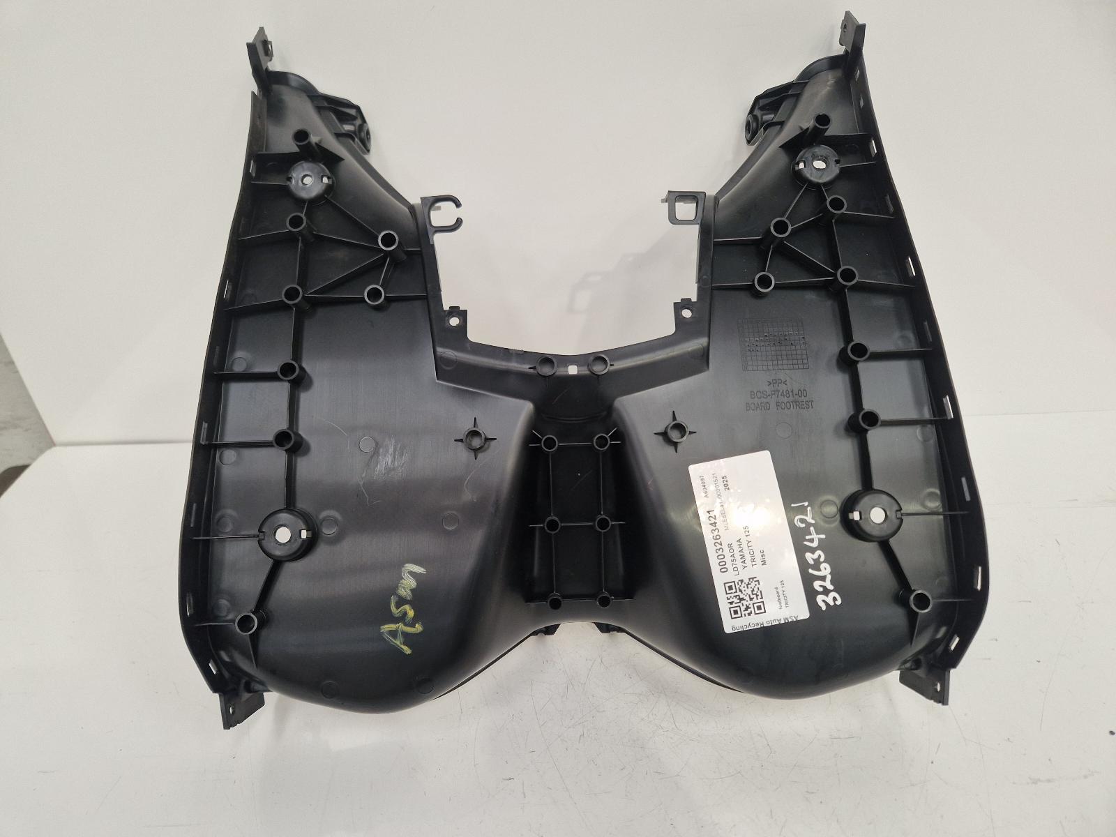 View Auto part Misc Yamaha Tricity 125 2025