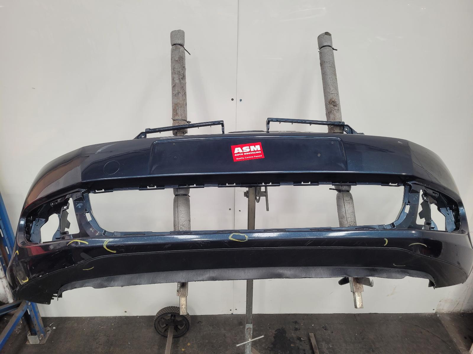 View Auto part Front Bumper Volkswagen Golf 2009