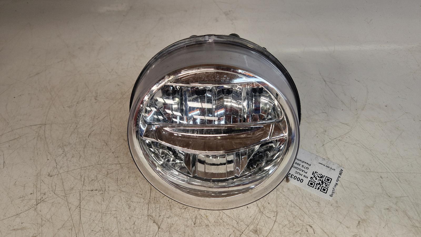 View Auto part Headlamp Piaggio Gts 300 Super 2022