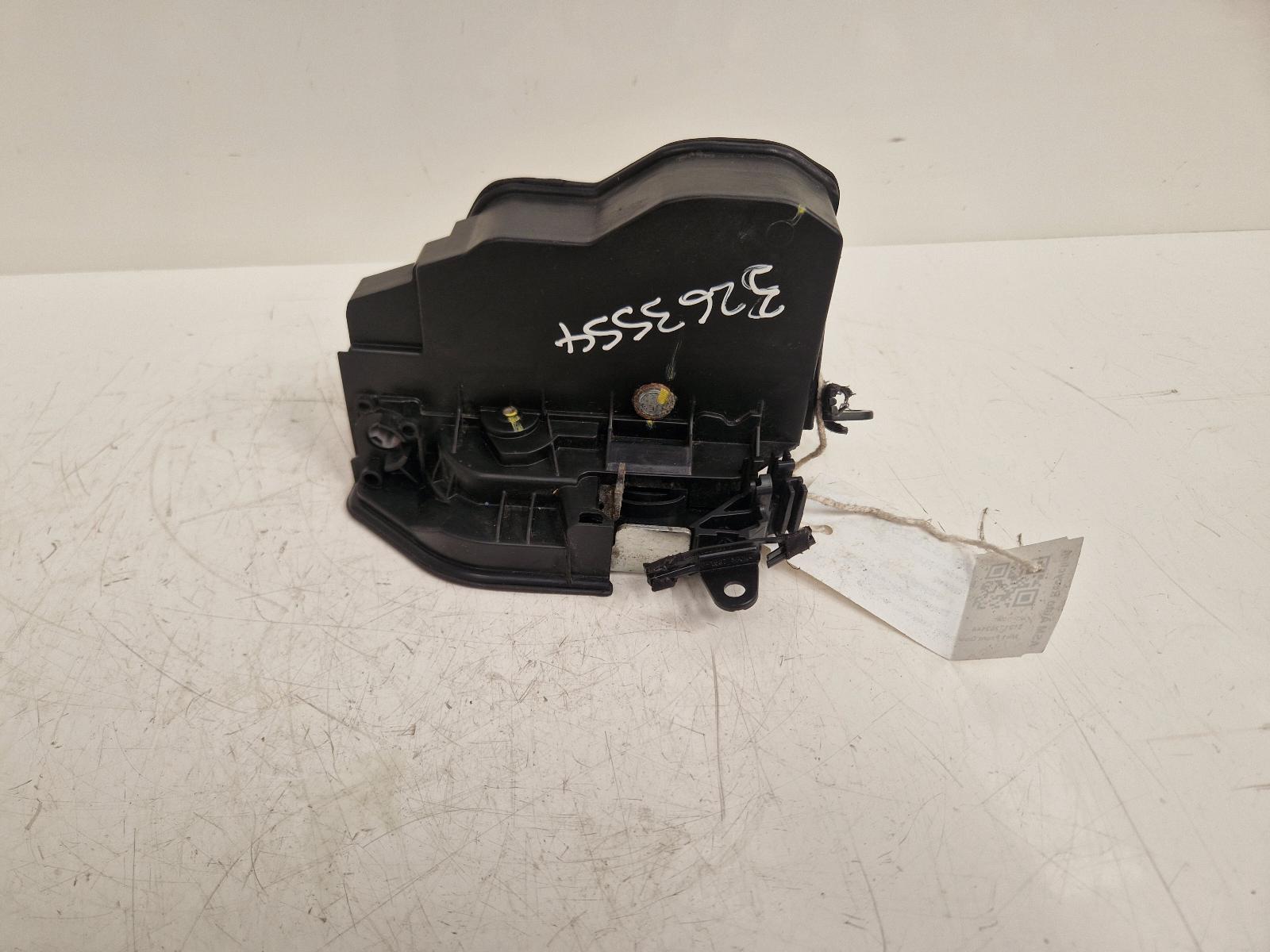View Auto part Door Lock Assembly Bmw 1 Series 2010