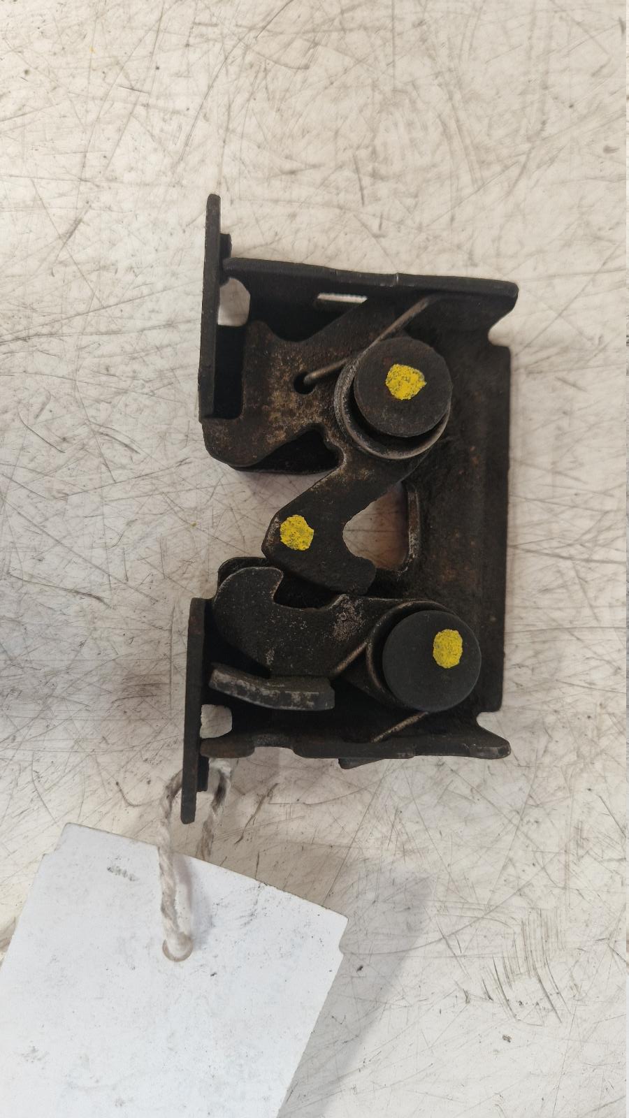 View Auto part Bonnet Latch Bmw 1 Series 2010
