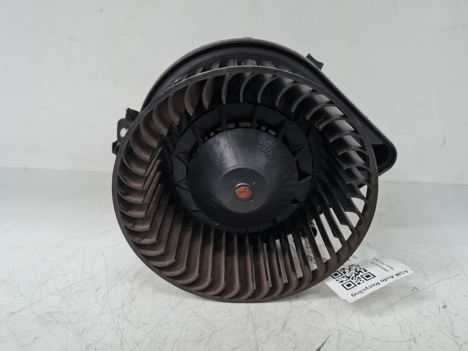 View Auto part Heater Motor/Assembly Audi A4 2005