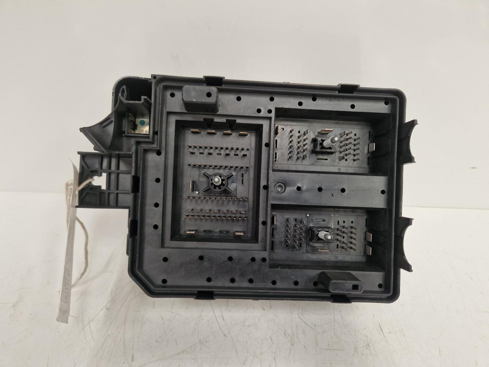 View Auto part Fuse Box Vauxhall Corsa 2016