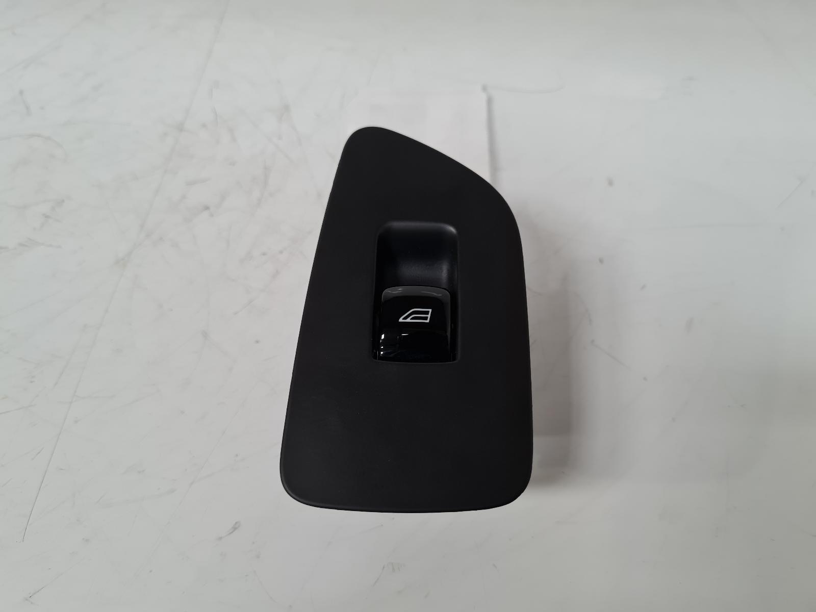 View Auto part Elect. Window Switch Volvo Xc90 2022