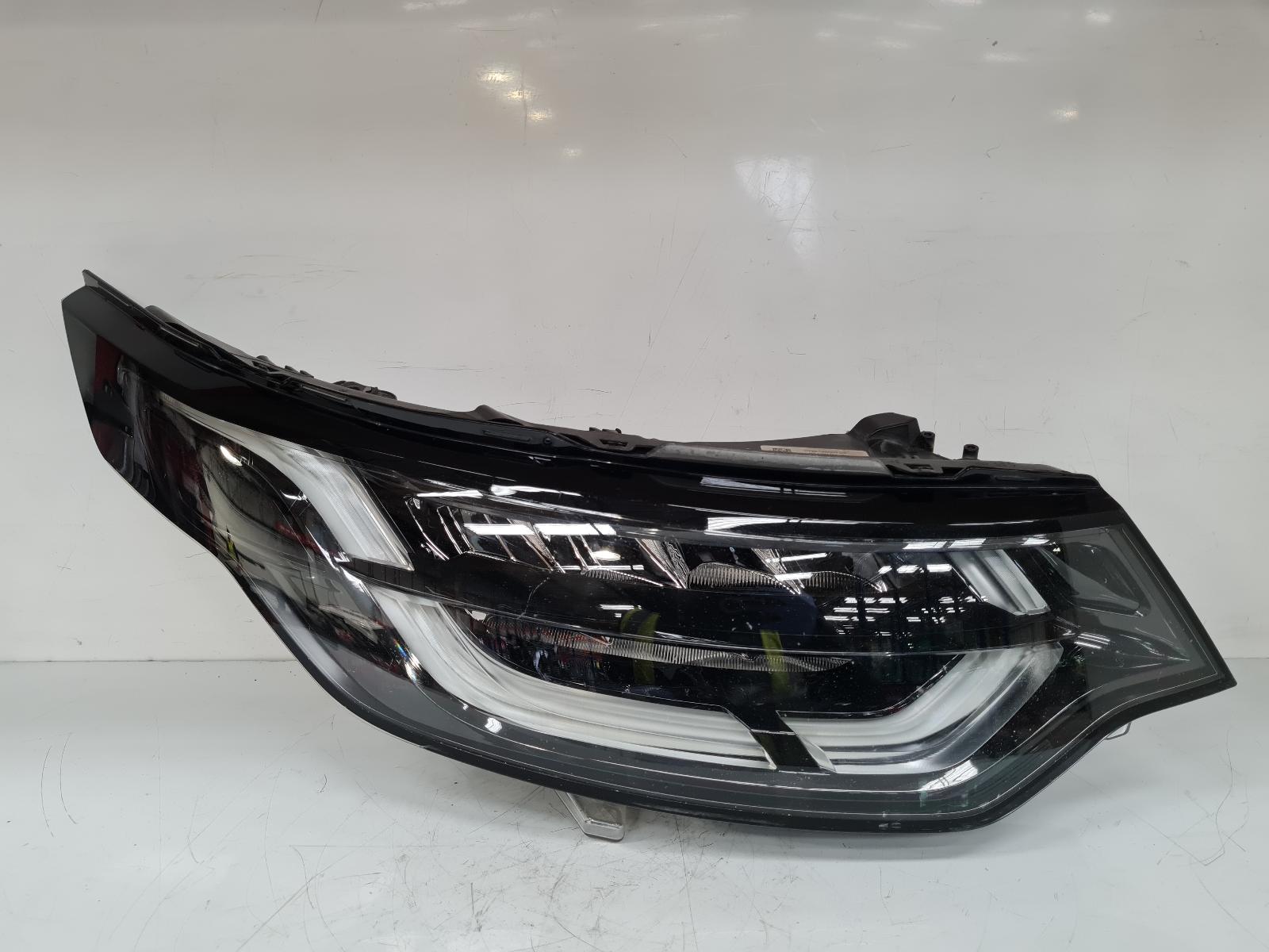 View Auto part R Headlamp Land Rover Discovery 2018