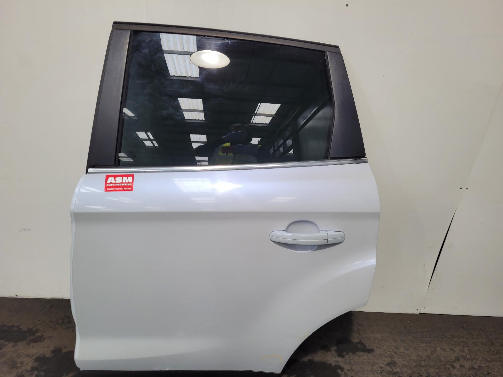 View Auto part L Rear Door Ford Kuga 2012