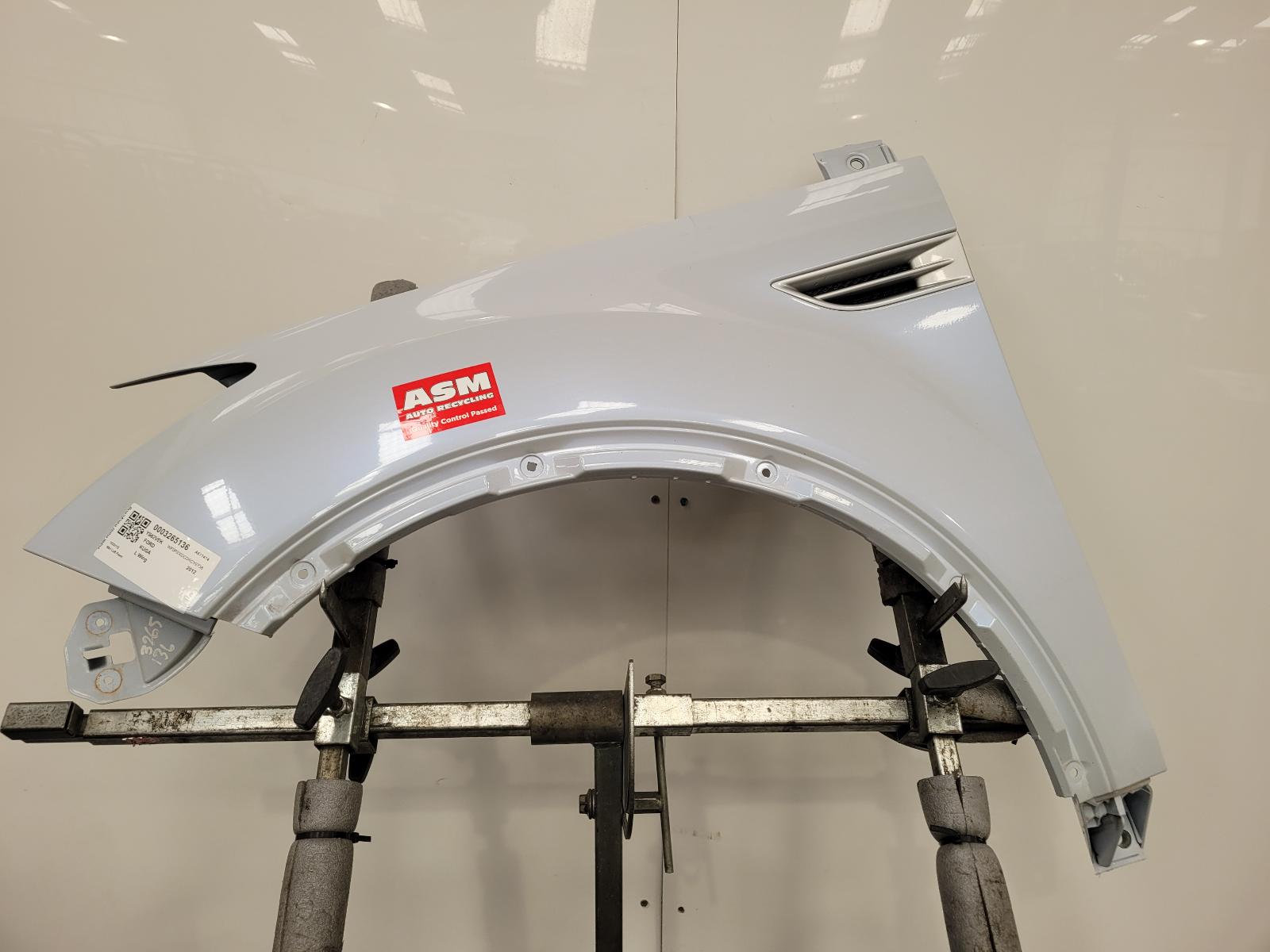 View Auto part L Wing Ford Kuga 2012
