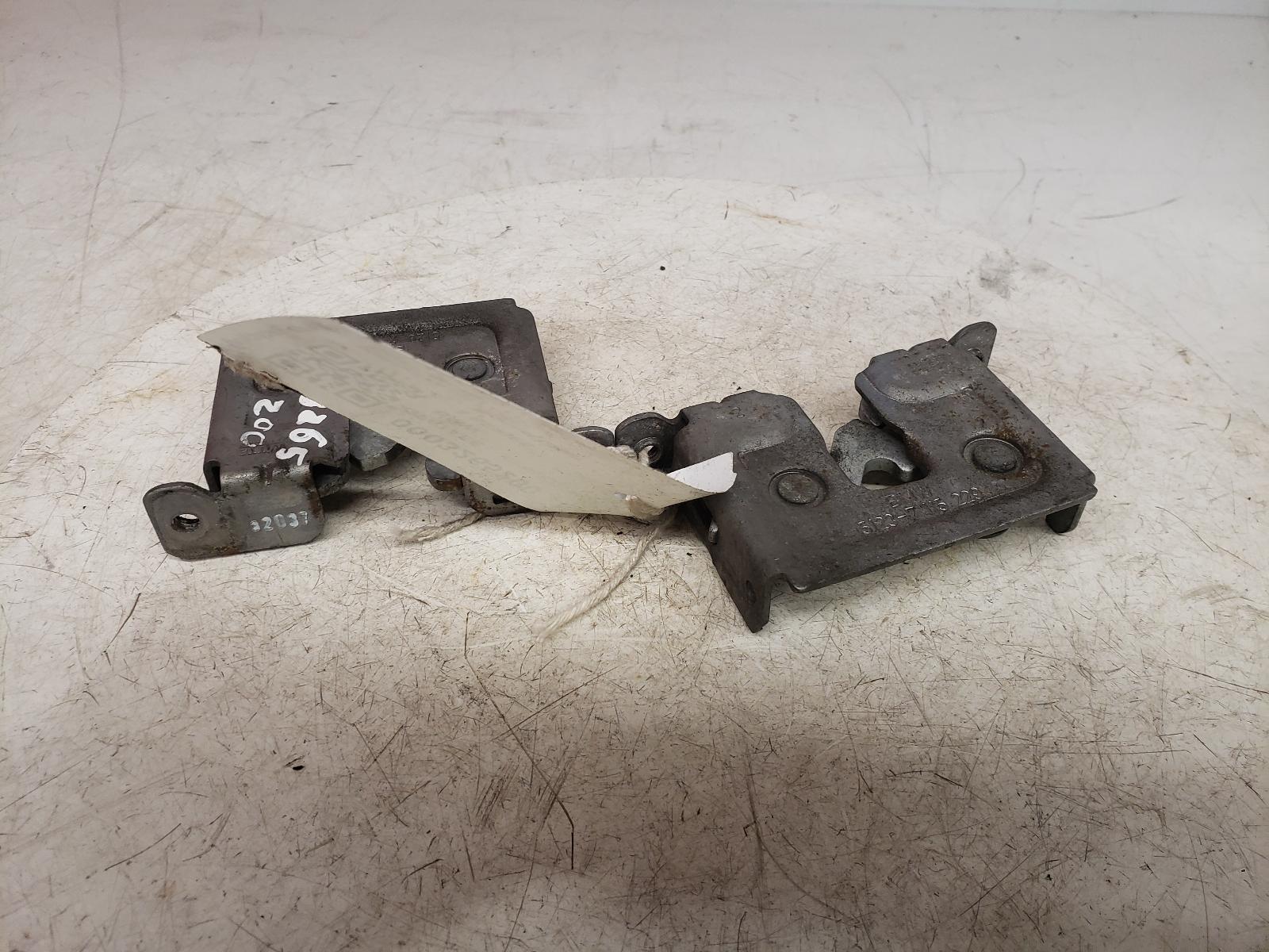 View Auto part Bonnet Latch Bmw 3 Series 2007