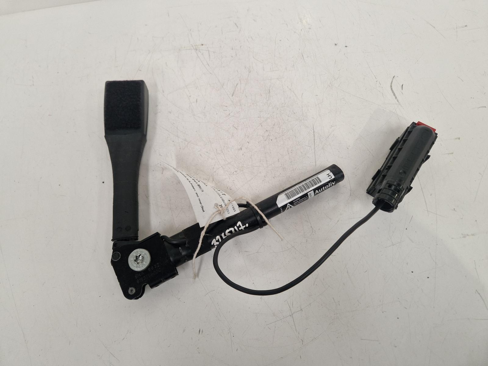 View Auto part Seat Belt Vauxhall Corsa 2011