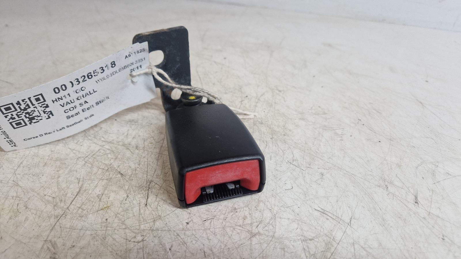 View Auto part Seat Belt Vauxhall Corsa 2011