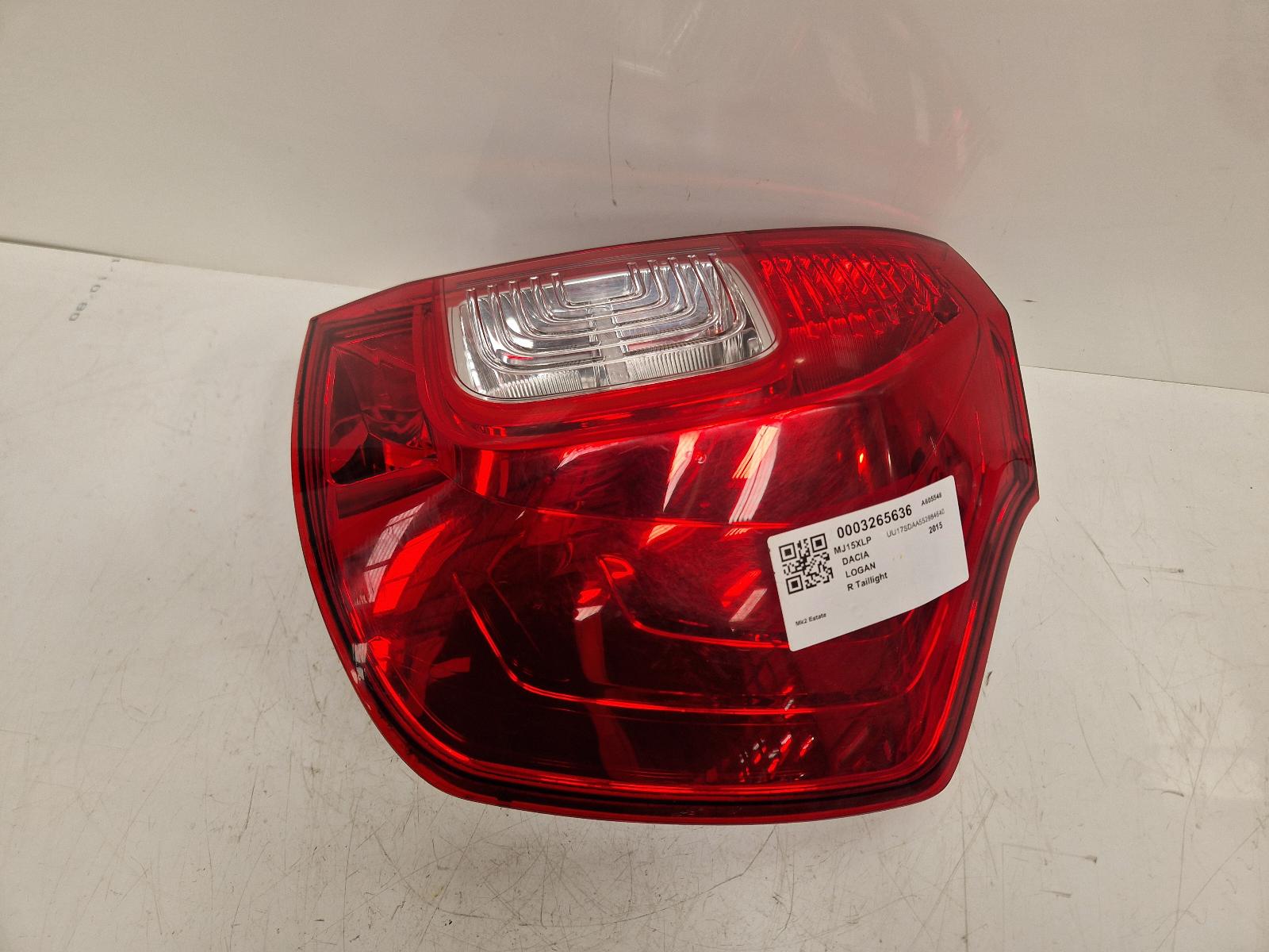View Auto part R Taillight Dacia Logan 2015