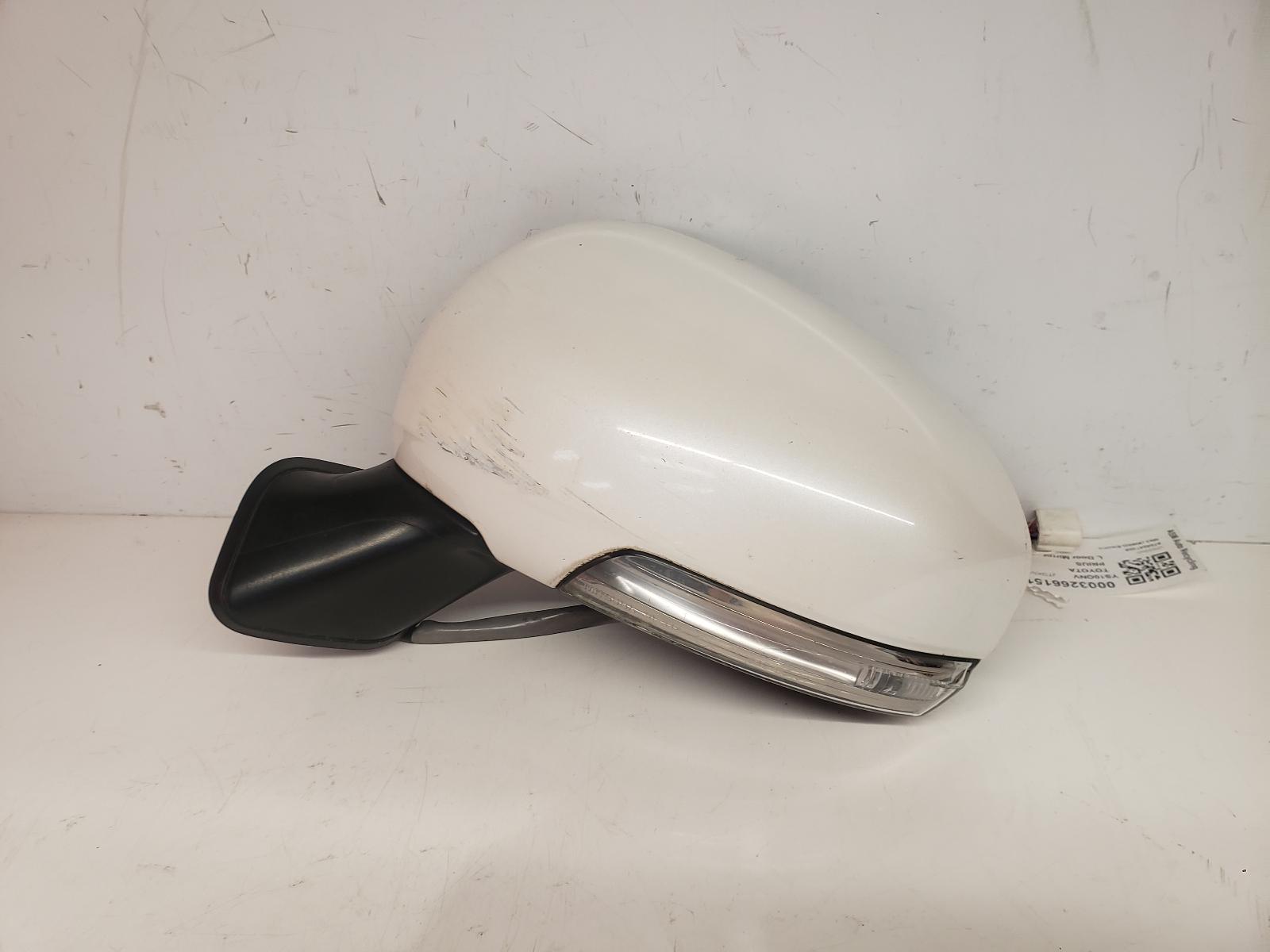 View Auto part L Door Mirror Toyota Prius 2010