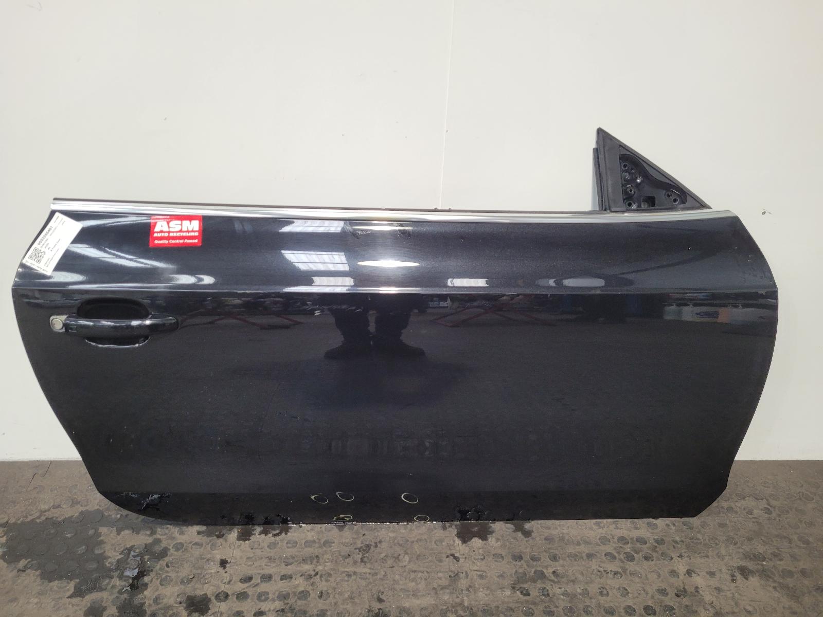 View Auto part R Front Door Audi A5 2012