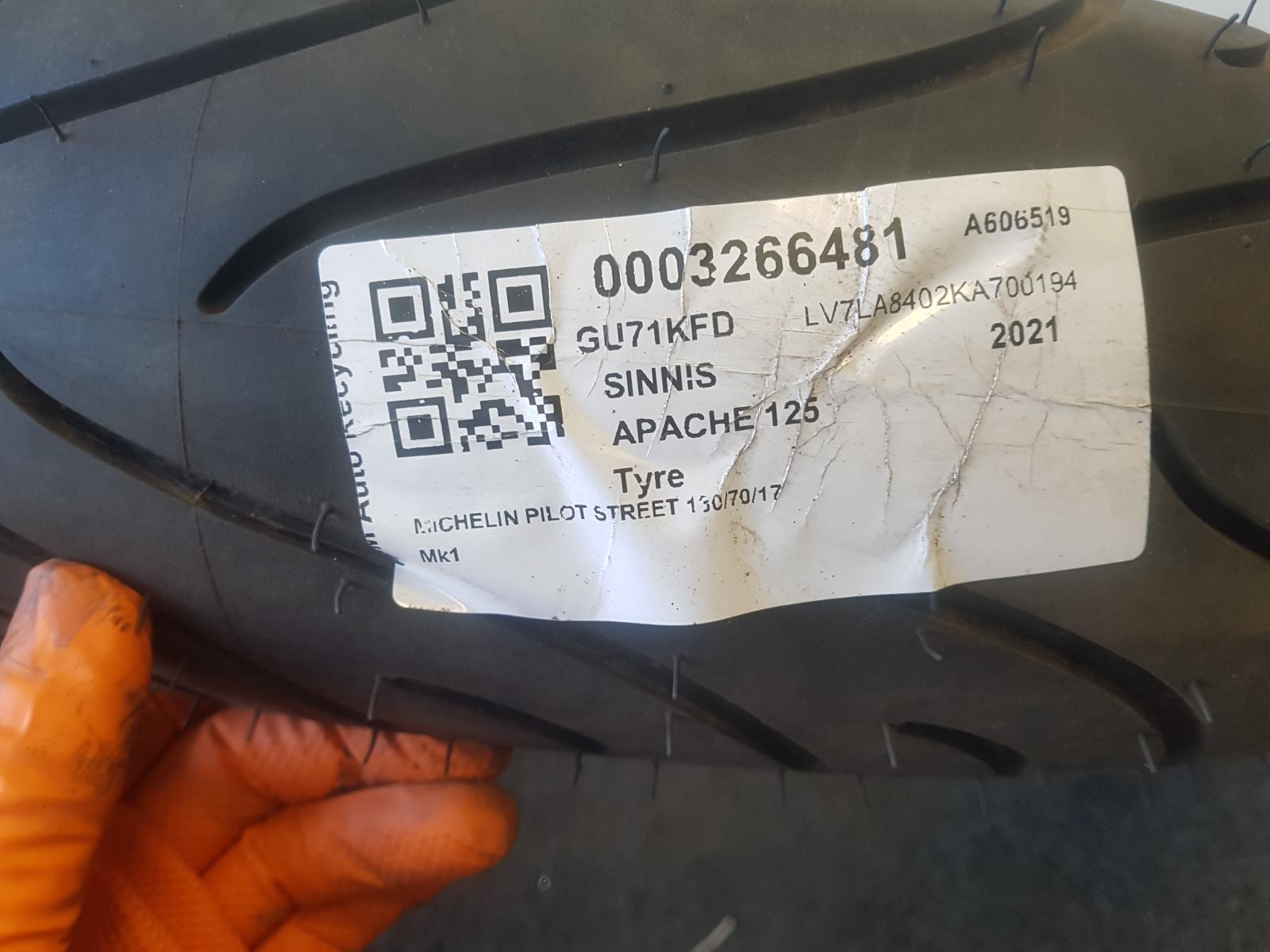 View Auto part Tyre Sinnis Apache 125 2021