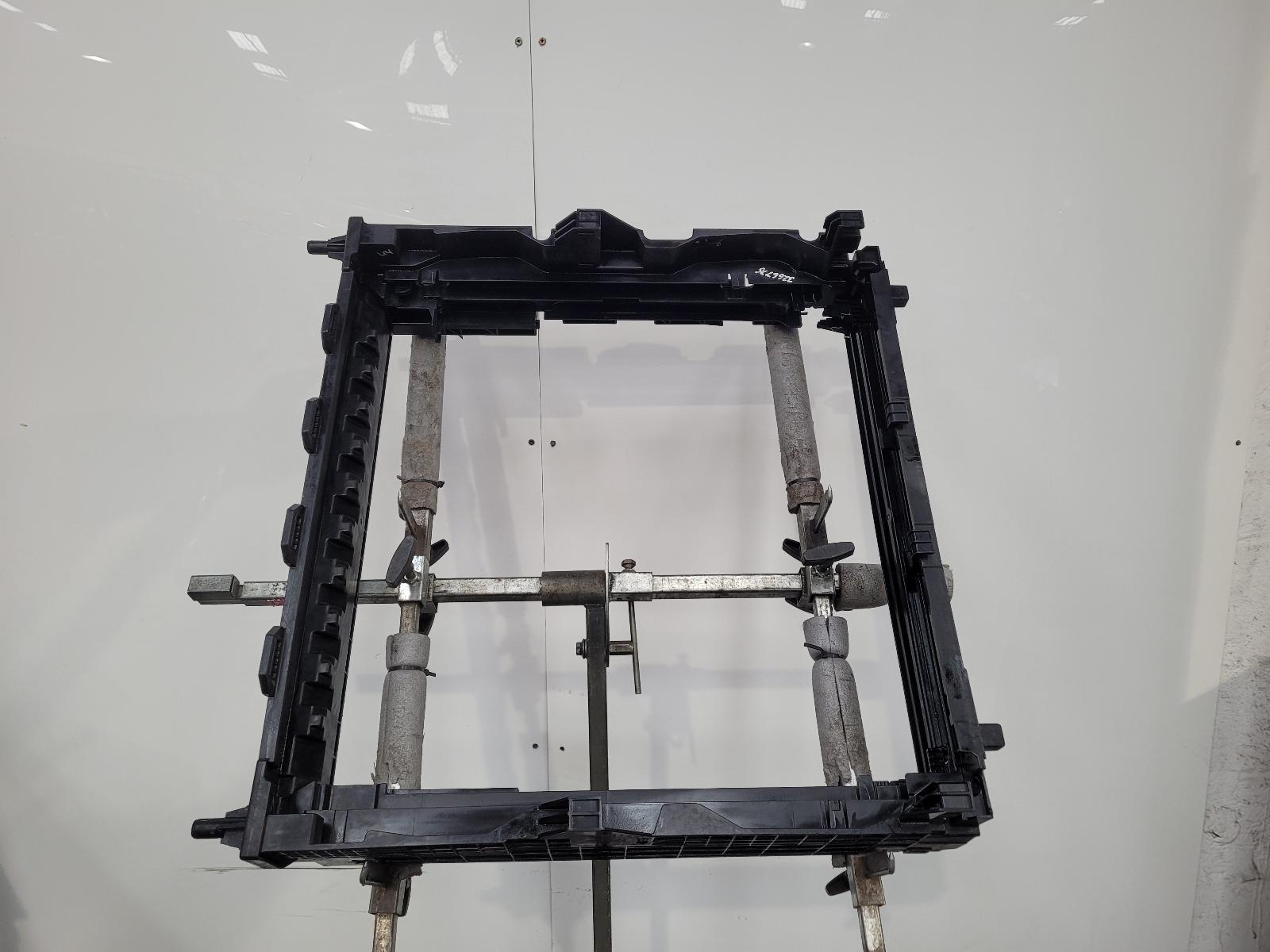 View Auto part Radiator Support Land Rover Range Rover Sport 2024