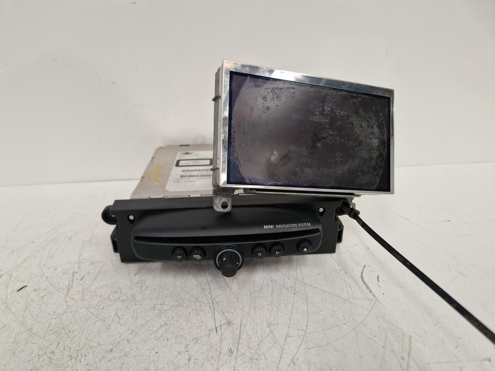 View Auto part A/V Equipment Mini (bmw) Countryman 2011