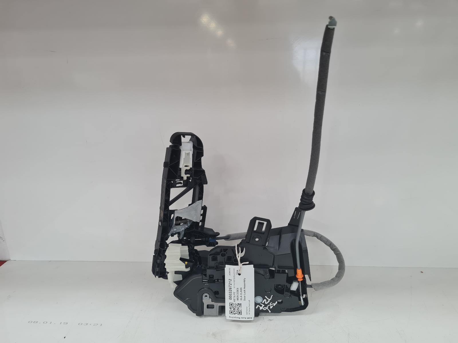 View Auto part Door Lock Assembly Mercedes Gla Class 2024