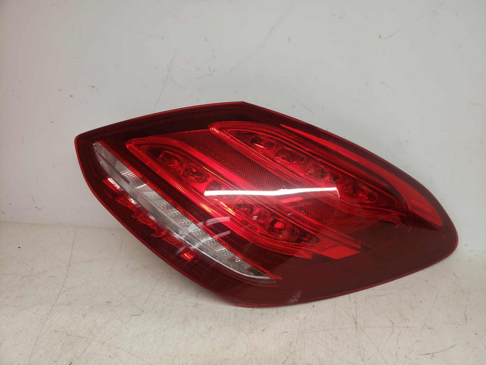 View Auto part R Taillight Mercedes C Class 2016