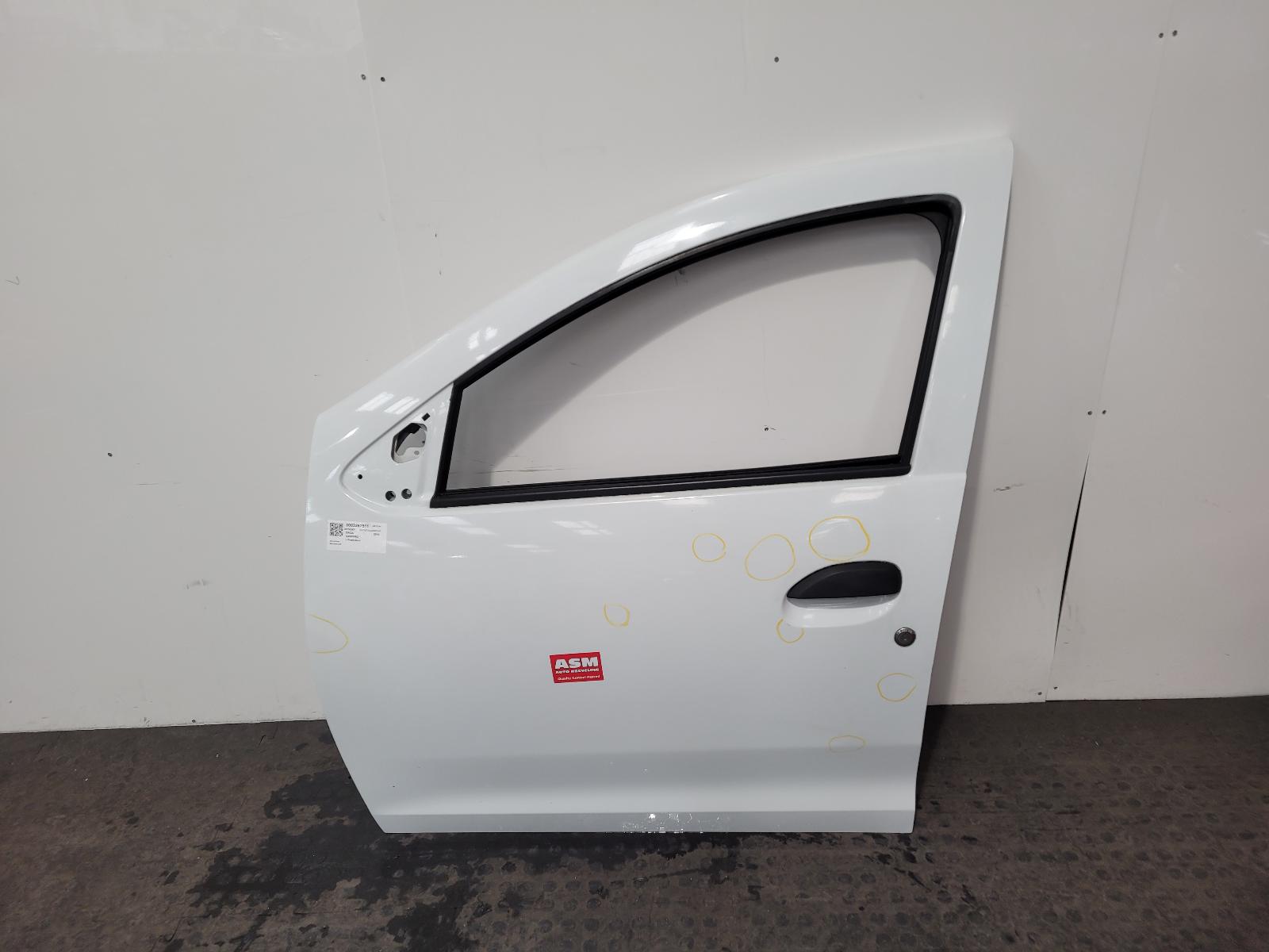 View Auto part L Front Door Dacia Sandero 2014