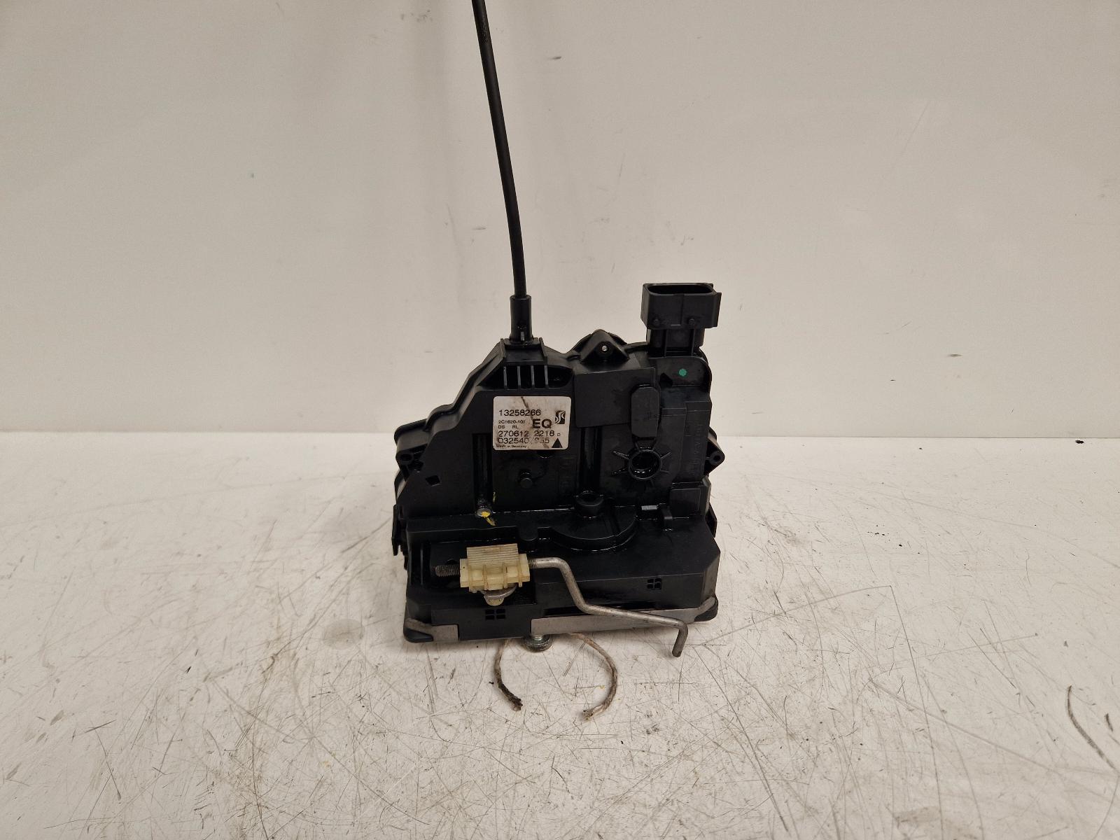 View Auto part Door Lock Assembly Vauxhall Corsa 2013