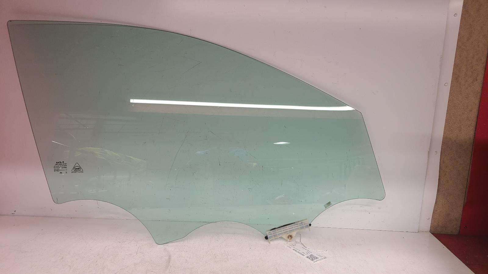 View Auto part RF Door Window Kia Niro 2022