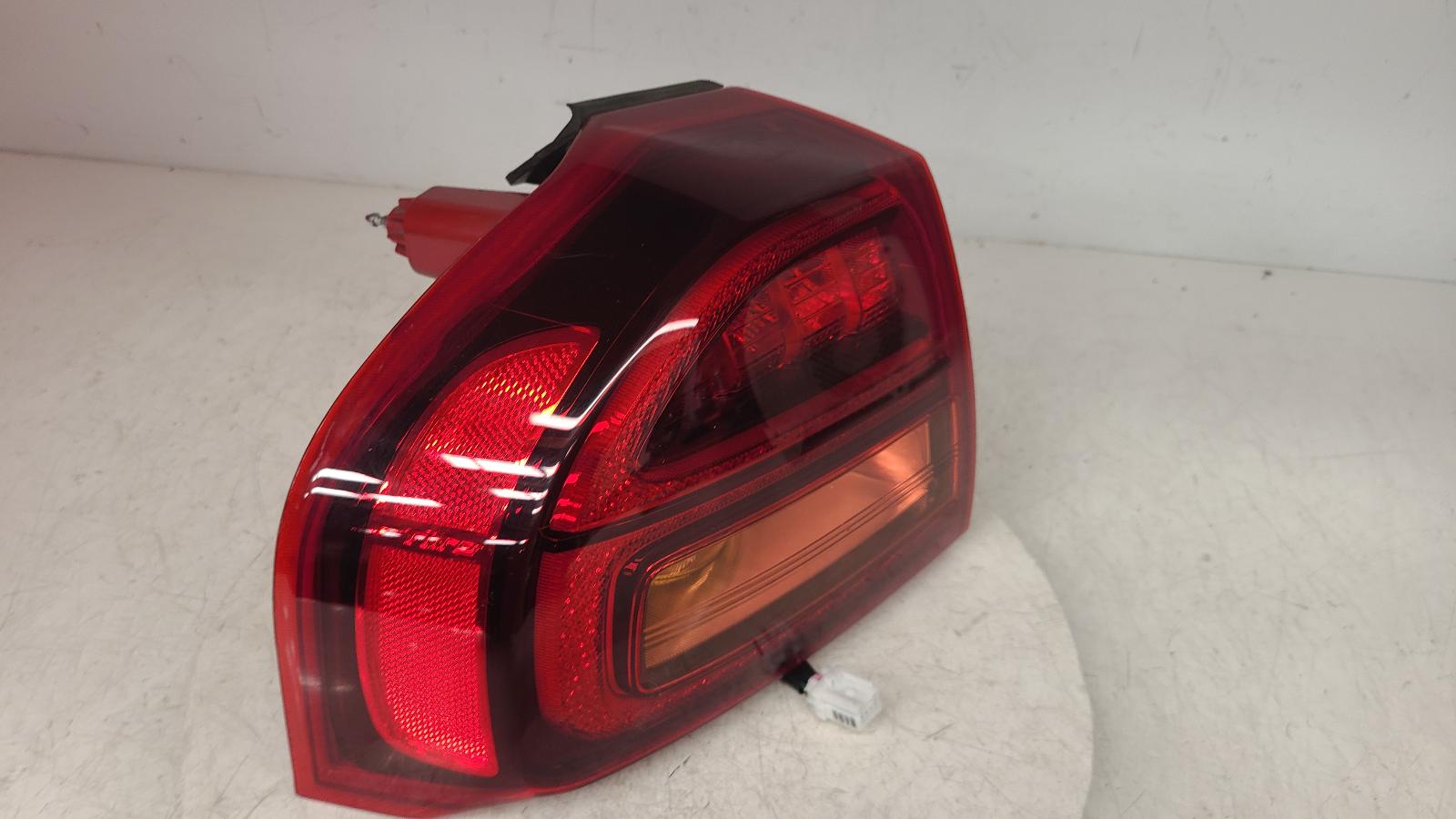 View Auto part R Taillight Kia Niro 2022