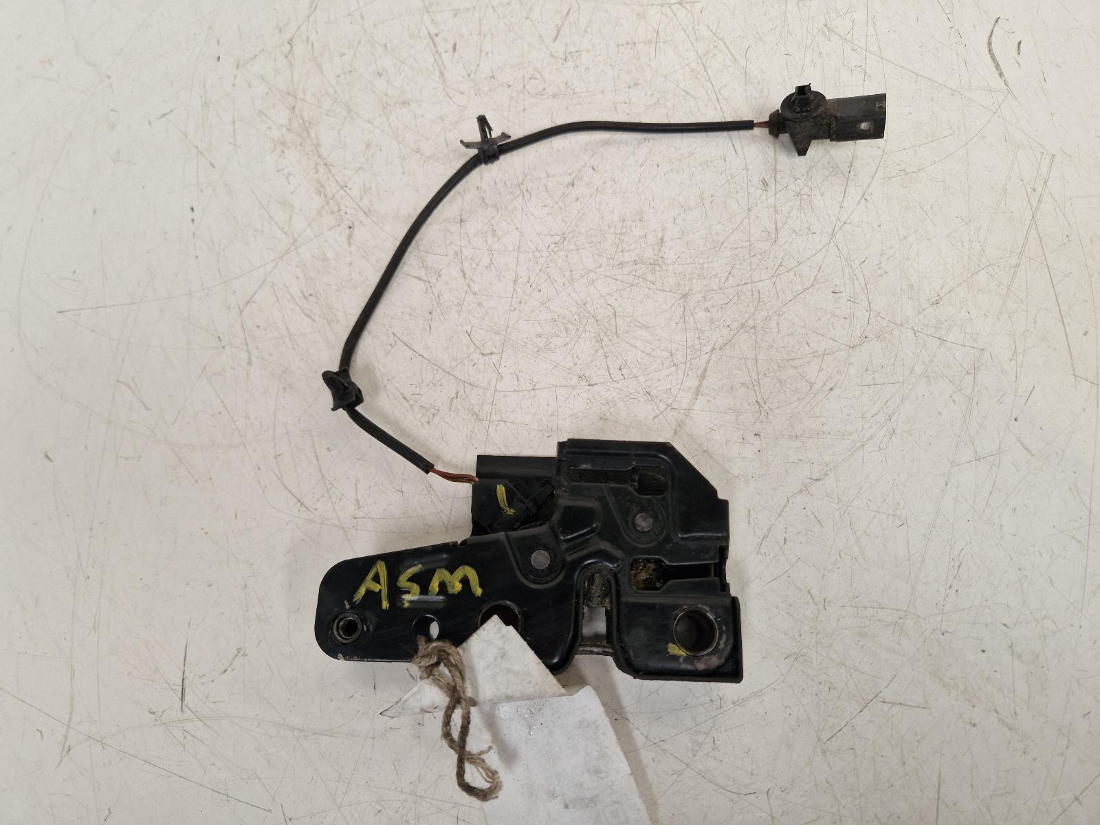 View Auto part Bonnet Latch Volkswagen Polo 2009