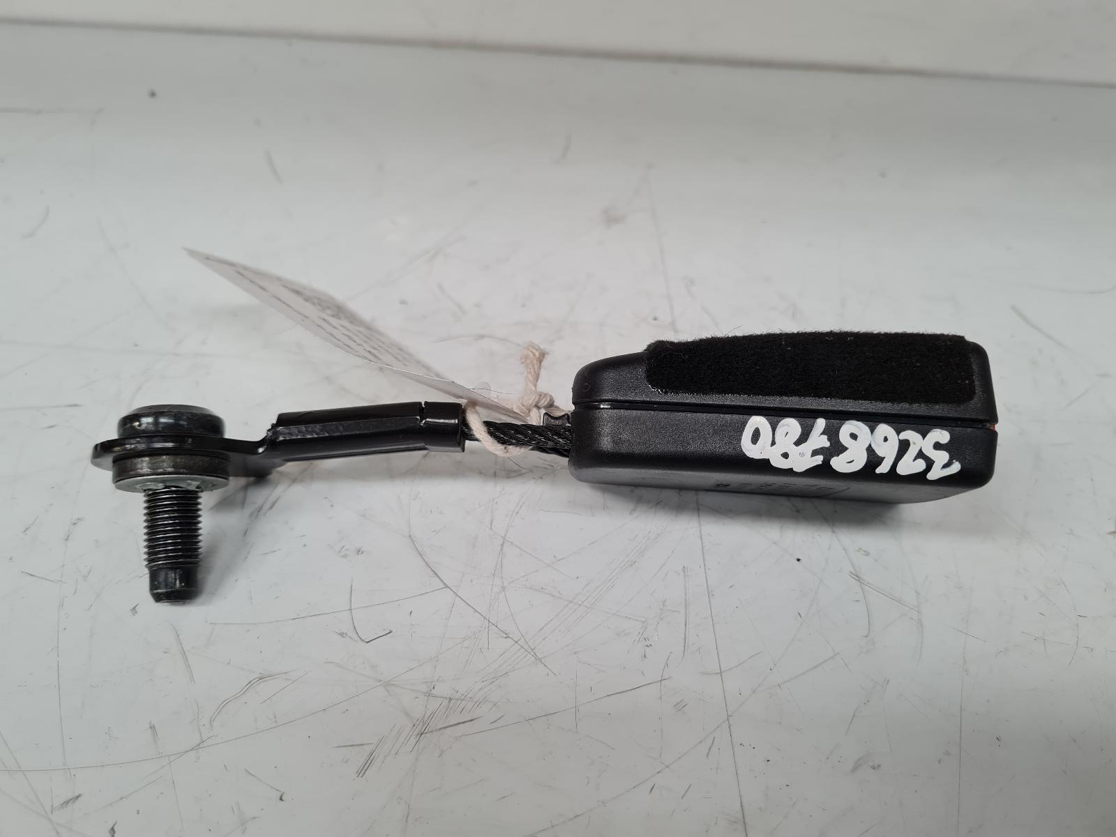 View Auto part Seat Belt Vauxhall Meriva 2013