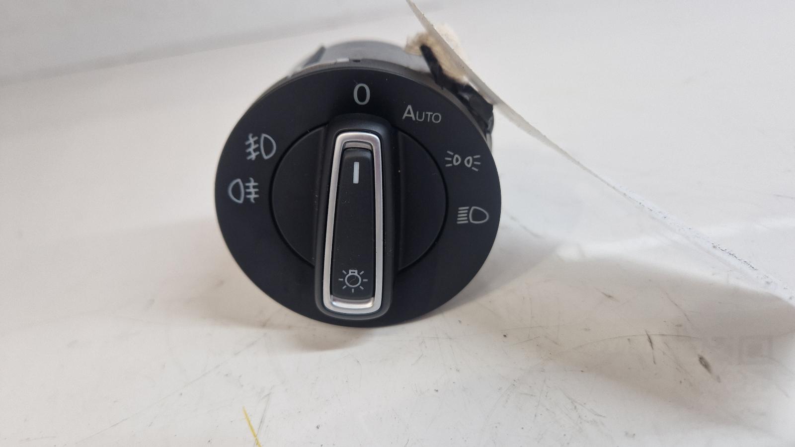 View Auto part Headlight Switch Volkswagen Golf 2017
